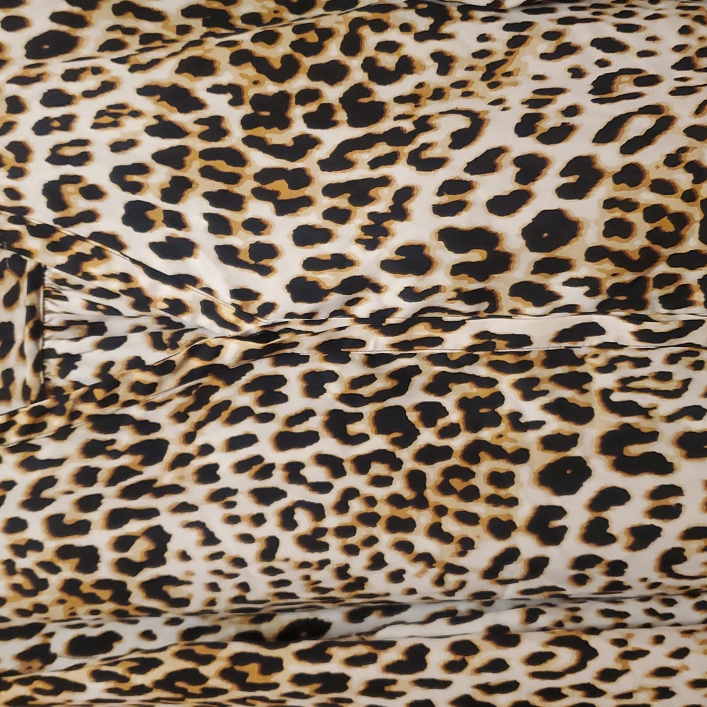 Worthington Size XL Leopard Print Long Sleeve Button Down Top Blouse - Picture 4 of 7